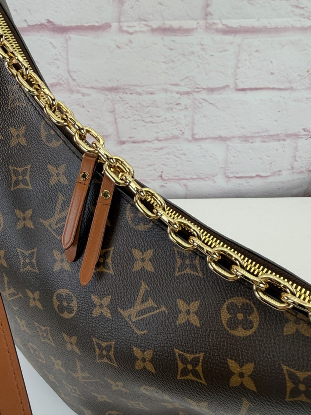 Louis Vuitton Loop Monogram Reverse Canvas Shoulder Hobo Gold Chain and Pouch - Picture 9 of 15